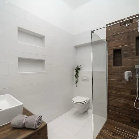Apartment Cityscape Budget Garay Budapest